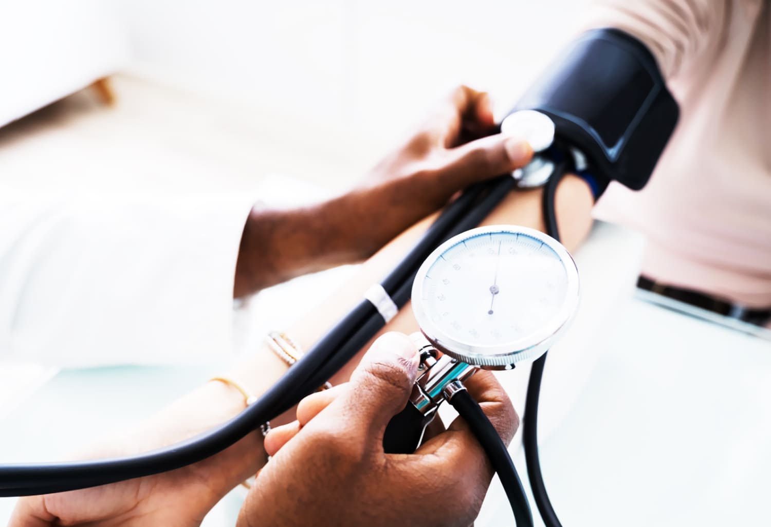 Bekam Batam Ampuh dan Efektif Normalkan Darah Tinggi