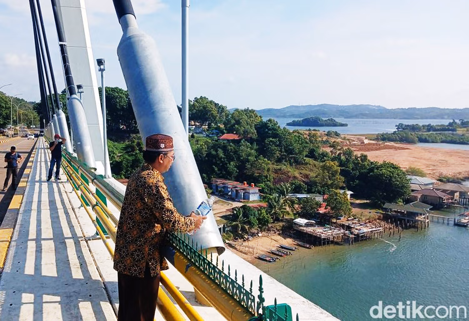 Apa Hukumnya Meruqyah Jembatan, Jalan, Hunian, dan Benda Mati dalam Syariat Islam